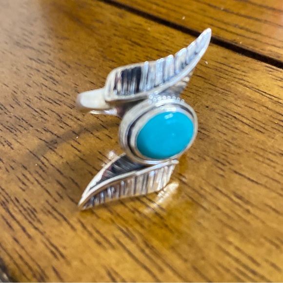 Sterling Silver Turquoise Double Feather size 8 ring - Picture 2 of 3